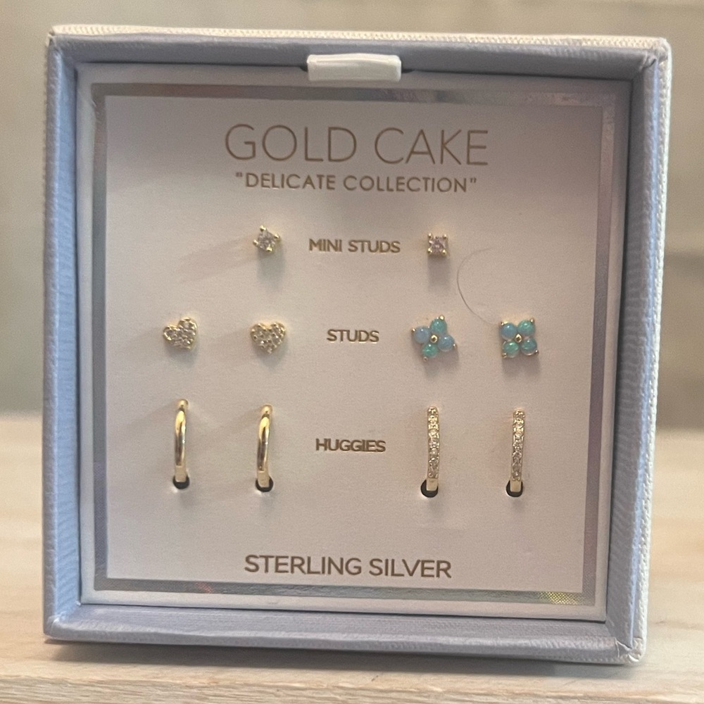 ⚡️⭐️Gold Cake Delicate Collection Five Earring Set